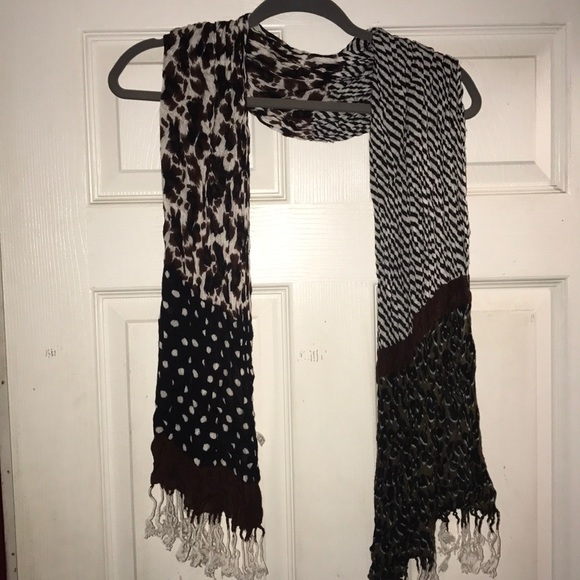 Accessories - Multi-print scarf